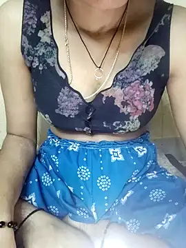 Snapshot of annugirl chatting on 03/06/26, 04:09 annugirl online show from 03/06/26, 04:09