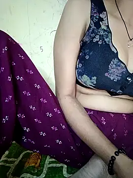 Snapshot of annugirl chatting on 03/25/26, 03:51 annugirl online show from 03/25/26, 03:51