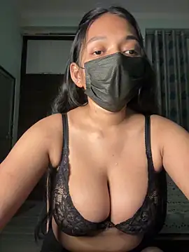 Snapshot of RadhikaHotty chatting on 03/23/26, 05:28 RadhikaHotty online show from 03/23/26, 05:28