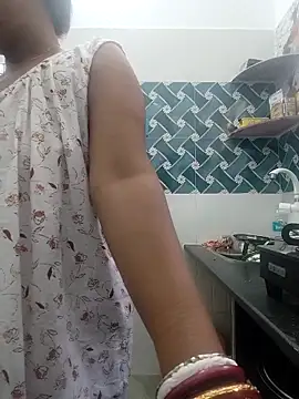 Hot-Tinaa online show from 03/05/26, 02:18