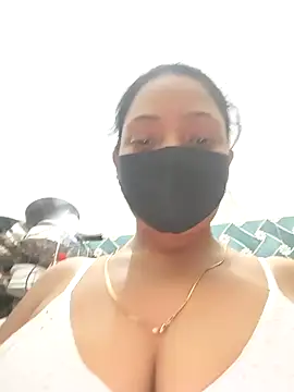 Snapshot of Hot-Tinaa chatting on 03/06/26, 04:03 Hot-Tinaa online show from 03/06/26, 04:03