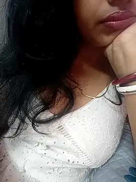 Snapshot of Hot-Tinaa chatting on 04/03/26, 01:03 Hot-Tinaa online show from 04/03/26, 01:03