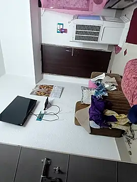 Snapshot of Hot-Tinaa chatting on 04/09/26, 12:54 Hot-Tinaa online show from 04/09/26, 12:54