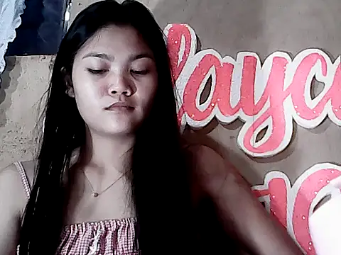 Snapshot of PinaySkinnyJust18 chatting on 01/17/26, 09:51 PinaySkinnyJust18 online show from 01/17/26, 09:51