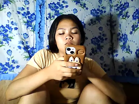 Snapshot of PinaySkinnyJust18 chatting on 04/09/26, 09:20 PinaySkinnyJust18 online show from 04/09/26, 09:20