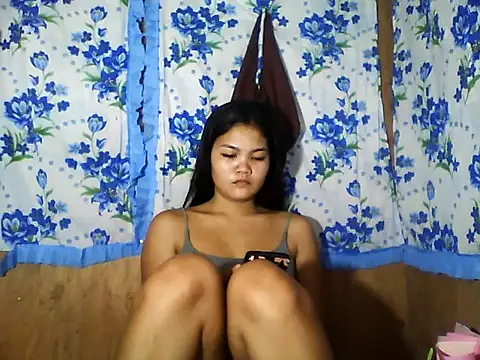 PinaySkinnyJust18 online show from 05/13/26, 10:06
