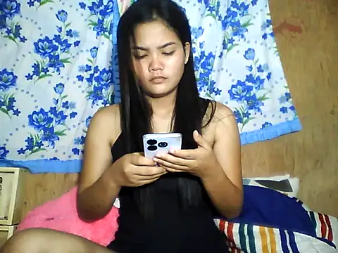 PinaySkinnyJust18 online show from 06/10/26, 11:03