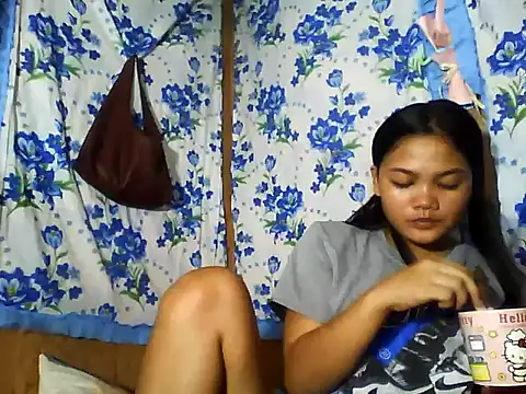 PinaySkinnyJust18 online show from 06/21/26, 10:01