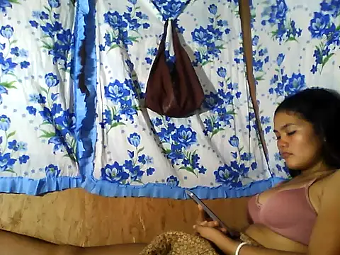 PinaySkinnyJust18 online show from 06/23/26, 09:40