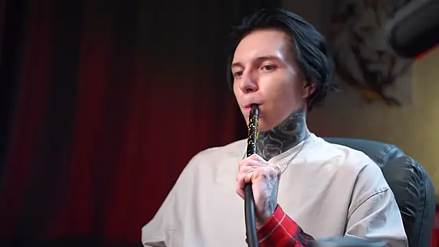 Snapshot of mr-capitalist chatting on 04/07/26, 02:01 mr-capitalist online show from 04/07/26, 02:01