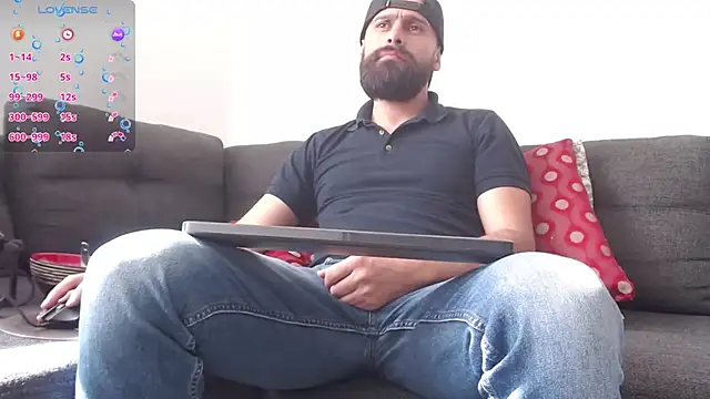 Snapshot of SpermsBank chatting on 12/20/24, 02:05 SpermsBank online show from 12/20/24, 02:05