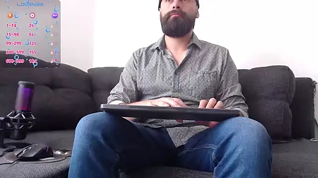 Snapshot of SpermsBank chatting on 01/23/25, 03:43 SpermsBank online show from 01/23/25, 03:43