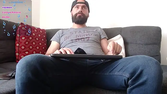 Snapshot of SpermsBank chatting on 02/24/25, 08:14 SpermsBank online show from 02/24/25, 08:14