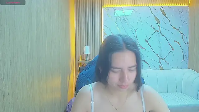 Qetsyah tf online show from 02/08/26, 01:03