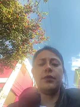 Snapshot of KiaraBlack_01 chatting on 02/18/26, 08:49 KiaraBlack 01 online show from 02/18/26, 08:49