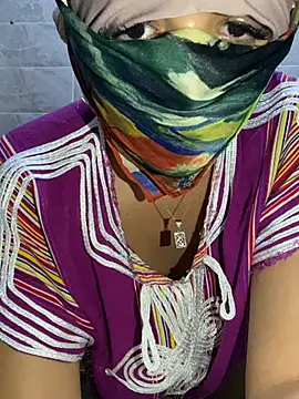 Snapshot of Rabab_Queen chatting on 04/28/26, 12:31 Rabab Queen online show from 04/28/26, 12:31