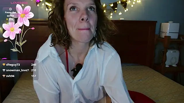 Snapshot of Daisy_Lovely chatting on 05/18/26, 04:29 Daisy Lovely online show from 05/18/26, 04:29
