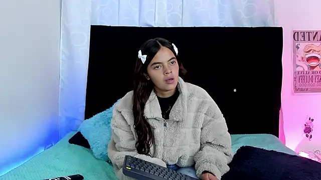 Snapshot of queen_missy chatting on 03/18/26, 08:56 queen missy online show from 03/18/26, 08:56