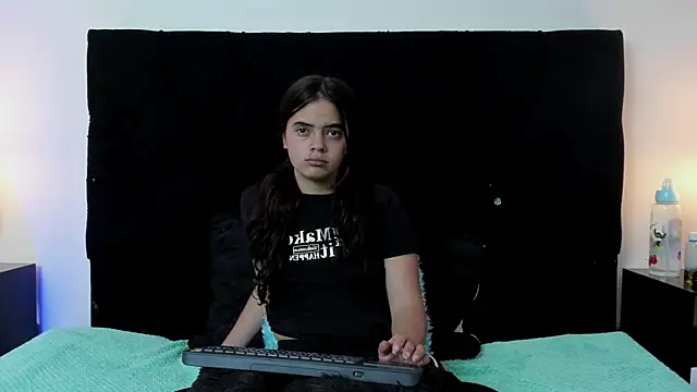 Snapshot of queen_missy chatting on 04/10/26, 08:13 queen missy online show from 04/10/26, 08:13