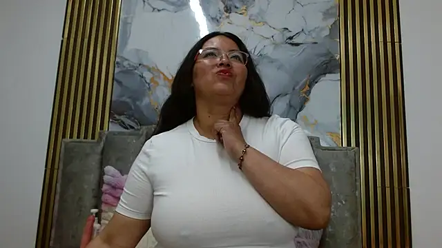 Snapshot of violeMurray chatting on 03/23/26, 11:36 violeMurray online show from 03/23/26, 11:36