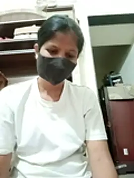 Snapshot of Prajakta123 chatting on 07/14/26, 04:13 Prajakta123 online show from 07/14/26, 04:13