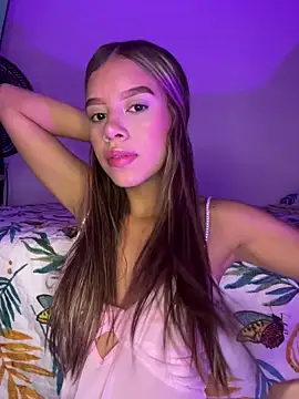 Snapshot of BellaMoon_ chatting on 03/13/26, 04:30 BellaMoon online show from 03/13/26, 04:30