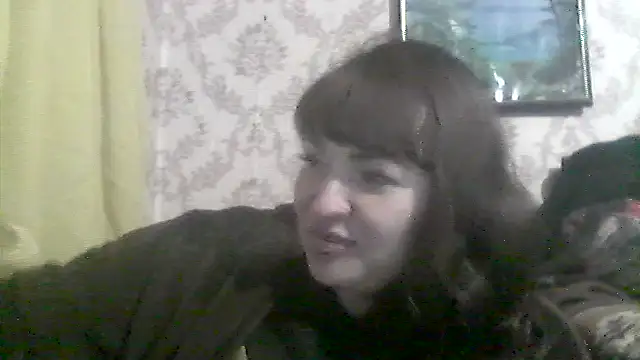 Snapshot of AllinaKis chatting on 04/13/26, 08:47 AllinaKis online show from 04/13/26, 08:47