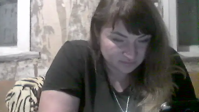 Snapshot of AllinaKis chatting on 06/16/26, 07:16 AllinaKis online show from 06/16/26, 07:16