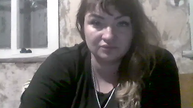 Snapshot of AllinaKis chatting on 06/23/26, 09:46 AllinaKis online show from 06/23/26, 09:46