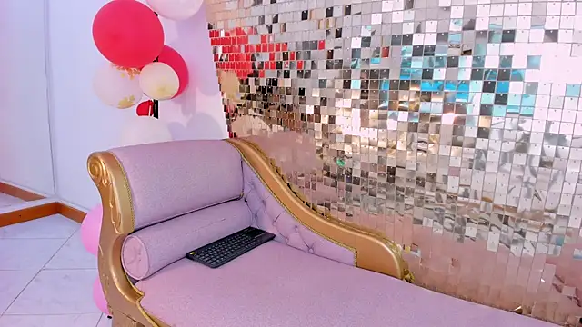 Snapshot of victoriavelasquez_ chatting on 02/25/26, 10:19 victoriavelasquez online show from 02/25/26, 10:19