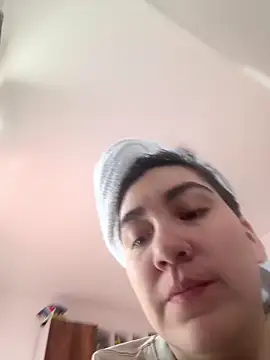 KathiaJenner online show from 03/10/26, 03:39