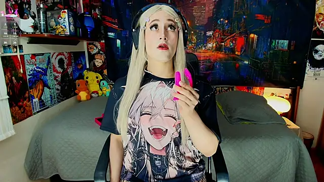 Snapshot of Hakudoll chatting on 04/28/26, 01:15 Hakudoll online show from 04/28/26, 01:15