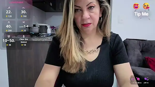 Snapshot of xxxMilexxx chatting on 06/18/26, 11:03 xxxMilexxx online show from 06/18/26, 11:03
