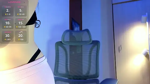 Snapshot of Samantha_Ros chatting on 04/22/26, 01:01 Samantha Ros online show from 04/22/26, 01:01