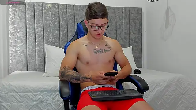 Snapshot of Calvin_Hunter chatting on 04/02/26, 03:09 Calvin Hunter online show from 04/02/26, 03:09