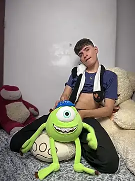 Snapshot of Naim_TheKing chatting on 03/09/26, 01:31 Naim TheKing online show from 03/09/26, 01:31