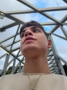 Snapshot of Naim_TheKing chatting on 03/21/26, 10:35 Naim TheKing online show from 03/21/26, 10:35