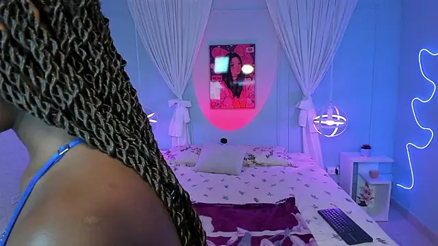 naomi campell online show from 02/09/26, 07:29