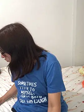 Snapshot of Eide-26 chatting on 03/13/26, 02:51 Eide-26 online show from 03/13/26, 02:51