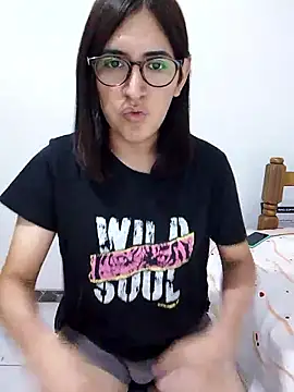 Snapshot of Eide-26 chatting on 04/01/26, 03:51 Eide-26 online show from 04/01/26, 03:51