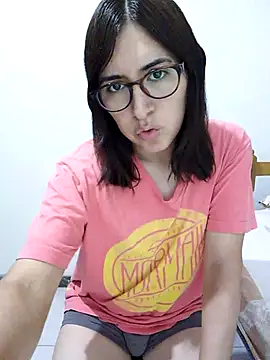 Snapshot of Eide-26 chatting on 04/04/26, 02:54 Eide-26 online show from 04/04/26, 02:54