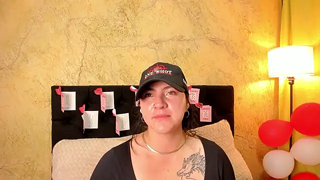 Snapshot of JeniferPowell_nm chatting on 02/20/26, 06:19 JeniferPowell nm online show from 02/20/26, 06:19