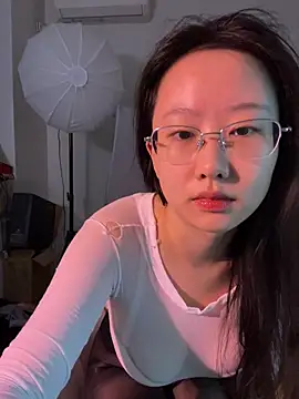 Snapshot of kaixin66 chatting on 06/18/26, 06:57 kaixin66 online show from 06/18/26, 06:57