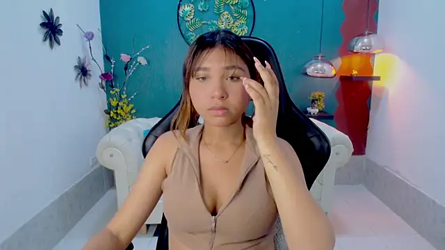 Snapshot of mayli_marie chatting on 04/09/26, 10:15 mayli marie online show from 04/09/26, 10:15