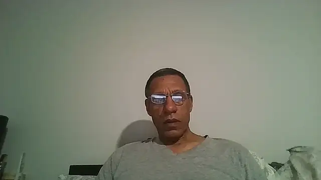 swimmer2496 online show from 01/17/26, 09:03