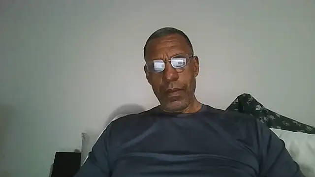 swimmer2496 online show from 05/22/26, 01:57