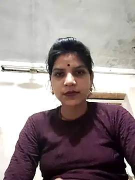 Snapshot of Radha_hot chatting on 06/17/26, 06:53 Radha hot online show from 06/17/26, 06:53