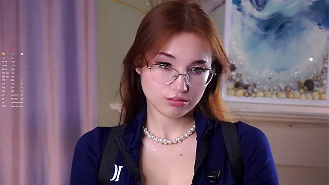 Snapshot of TenaTretina chatting on 04/01/26, 11:33 TenaTretina online show from 04/01/26, 11:33