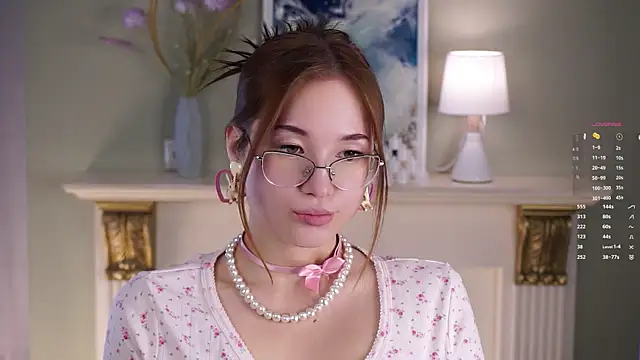 Snapshot of TenaTretina chatting on 04/11/26, 11:58 TenaTretina online show from 04/11/26, 11:58