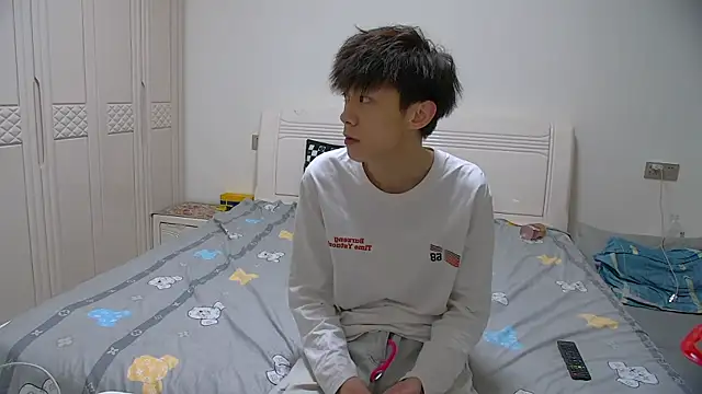 Snapshot of paofu-001 chatting on 03/26/26, 10:10 paofu-001 online show from 03/26/26, 10:10